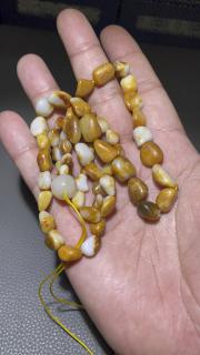 和田玉特色鸡骨白项链